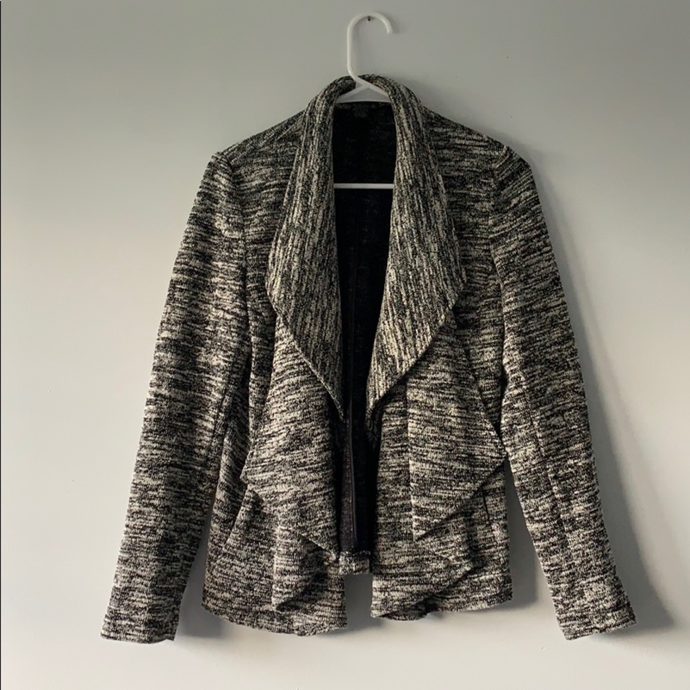 GORGEOUS Grace Elements blazer open front LIKE NEW